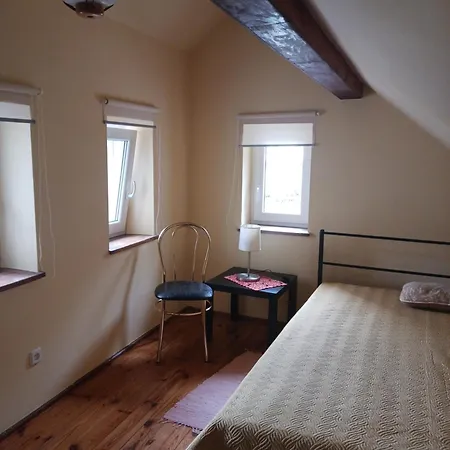 Apartament W Cichej Dzielnicy *