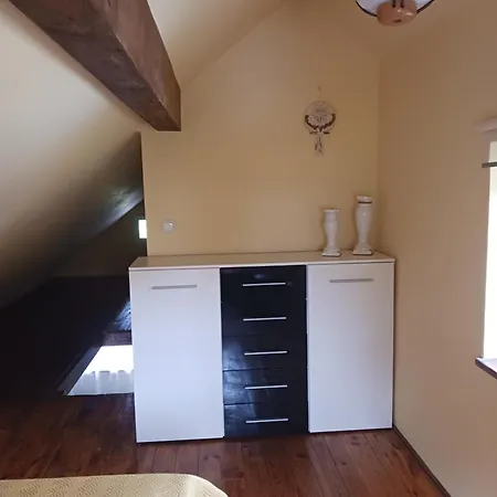 W Cichej Dzielnicy Apartman